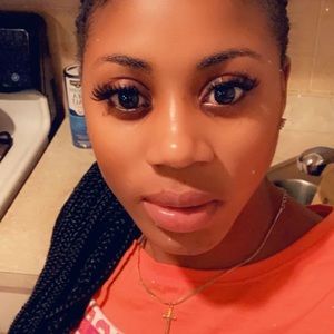 Meet your Posher, Shelly-ann